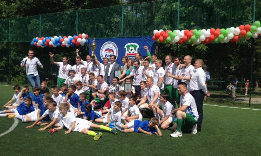 «Единая Россия» провела футбольные матчи «Прайм-лиги»