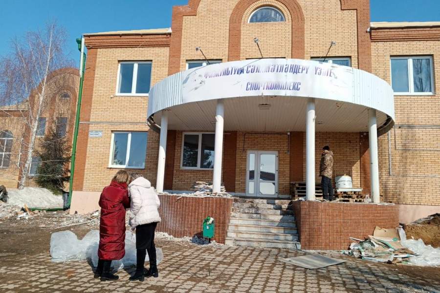 Креативное пространство, школу и два спортцентра посетили татарстанские единороссы в рамках партийного десанта