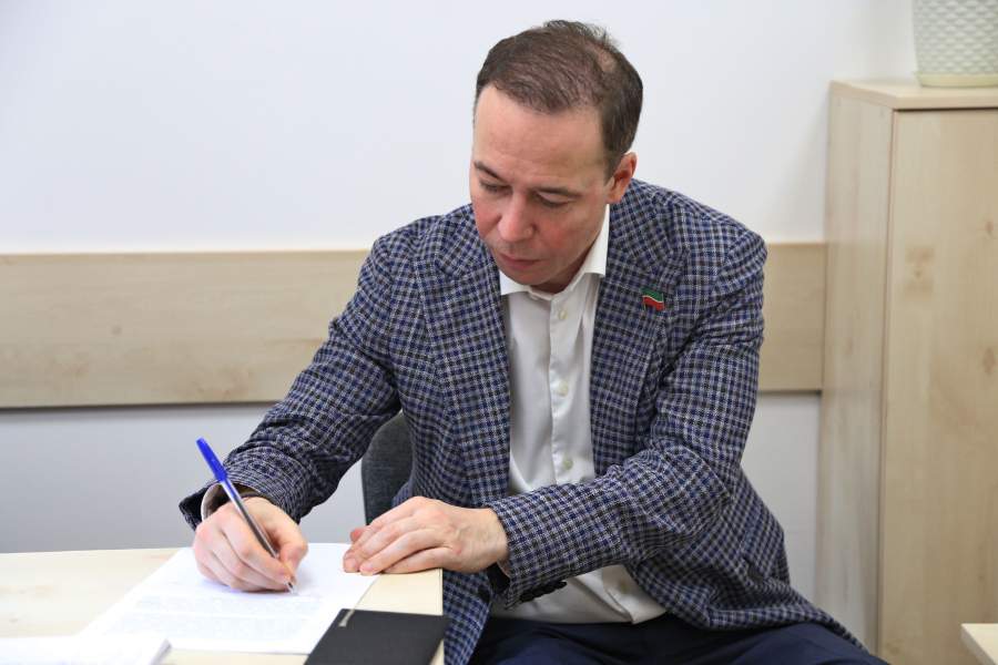 Новый директор «Водоканала» Рустам Абдулхаков подал документы на участие в предварительном голосовании