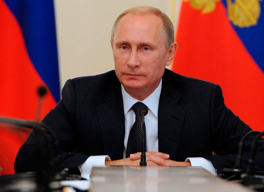 Путин: отказ от бесплатного образования и здравоохранения невозможен
