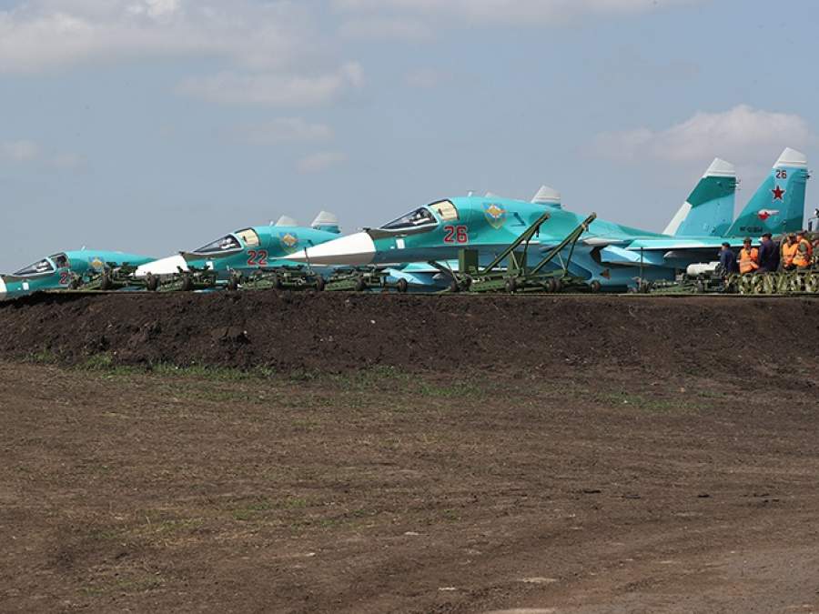Минобороны опубликовало фотографии 14 приземлившихся на автомагистраль в Татарстане самолётов 