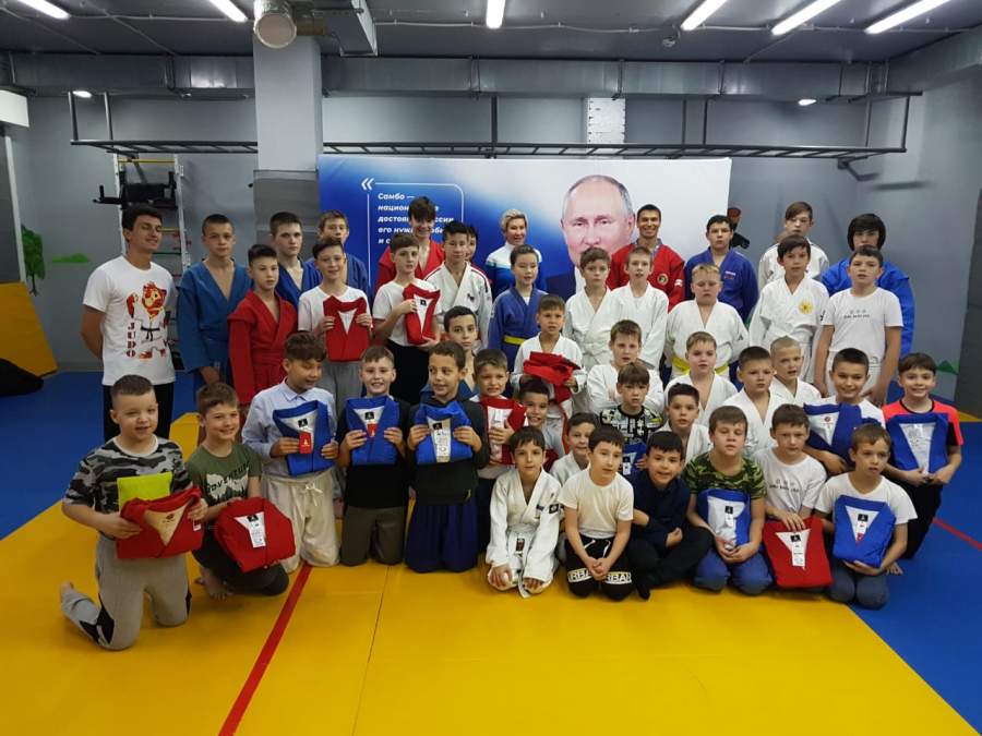 В рамках партийного проекта «Детский спорт» в Казани состоялась открытая тренировка по самбо